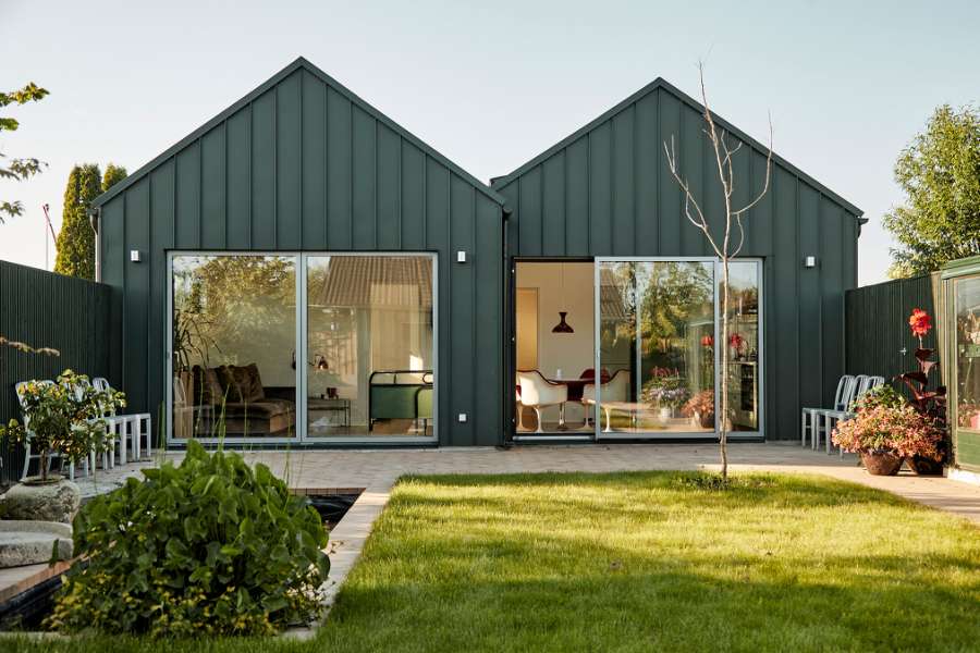 What PUR-fect allotment house with attractive steel profiles, Gladsaxe Møllevej 75, 2860 Søborg